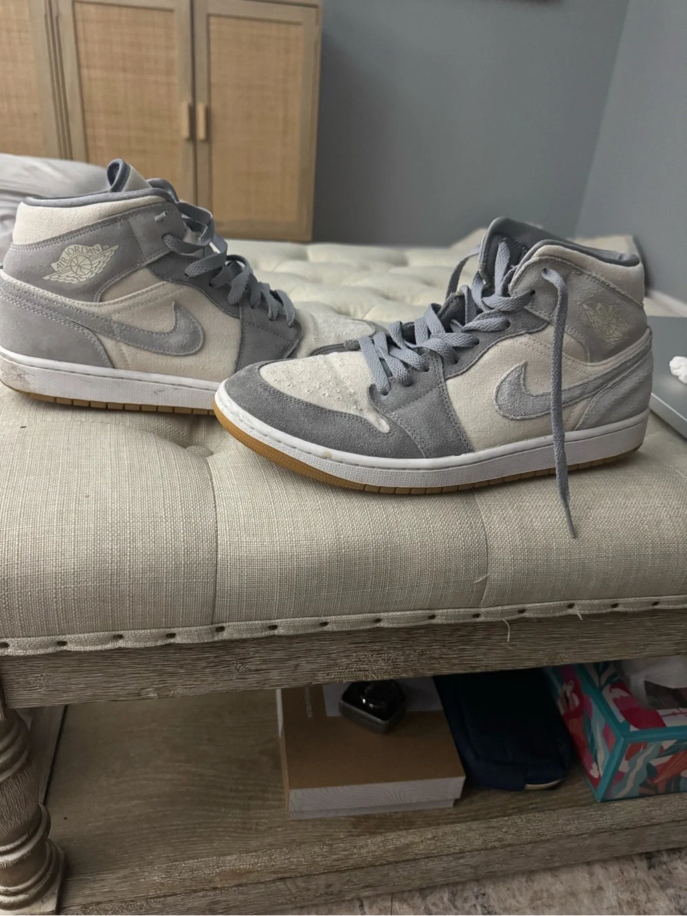 Nike Size Air Jordan 1 Mid SE Coconut Milk Particle Grey Size 11.5 DN4281-100